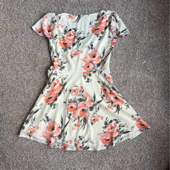 Abercrombie & Fitch White/Pink Floral Faux Wrap Mini Dress, Size Small - Picture 7 of 9